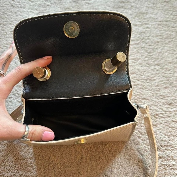 Crossbody Purse - Picture 3 of 3